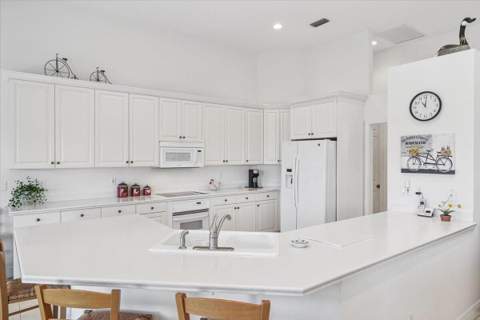 8004 Links Way, Port St. Lucie FL - photo 17 of 63