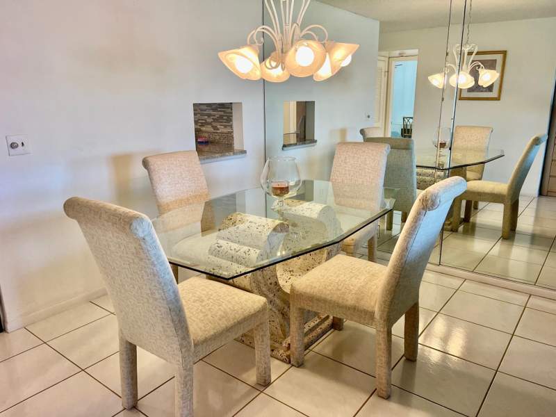 2 bedroom Condominium at 4090 Tivoli Court #301, Fountains Of Palm Beach Condo 7, Lake Worth — photo 5