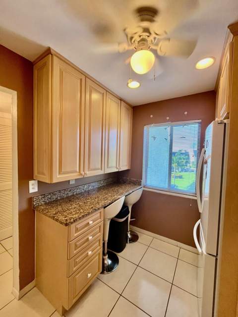 4090 Tivoli Court #301, Lake Worth FL - photo 16 of 36