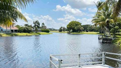 2060 Amesbury Circle, Wellington FL - photo 8 of 77
