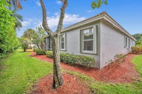 10788 Royal Caribbean Circle, Boynton Beach FL - photo 23 of 52
