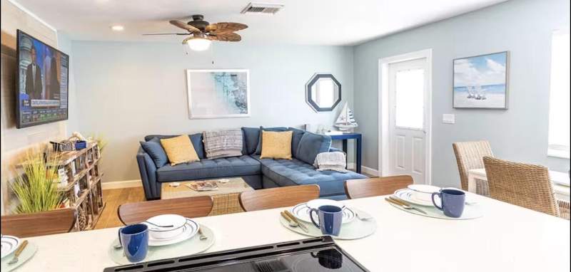 3 bedroom Single Family Residence at 85 S Las Olas Drive, Beach Club Colony Section 1, Jensen Beach — photo 4
