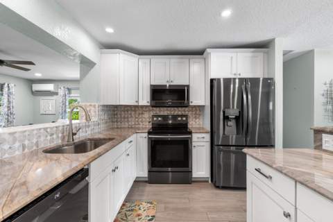 2890 SE 1st Court, Boynton Beach FL - photo 7 of 39