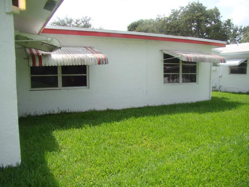 2 bedroom Single Family Residence at 1611 NW 82nd Terrace, Lauderdale West 2 Sec, Plantation — photo 5