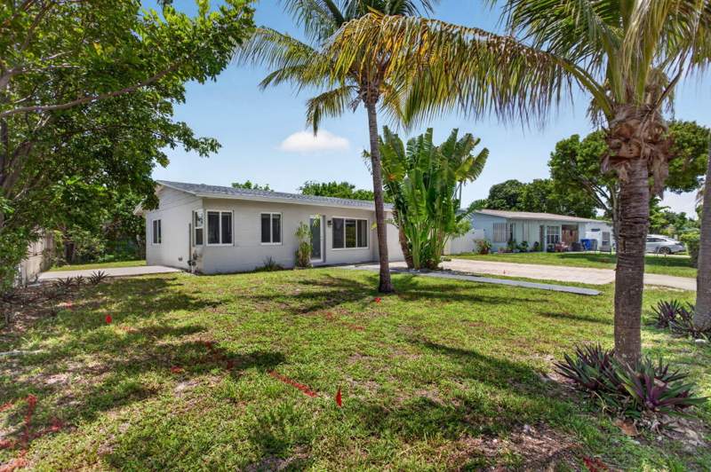 3 bedroom Single Family Residence at 2811 NE 9th Terrace, Cresthaven No 10, Pompano Beach — photo 2