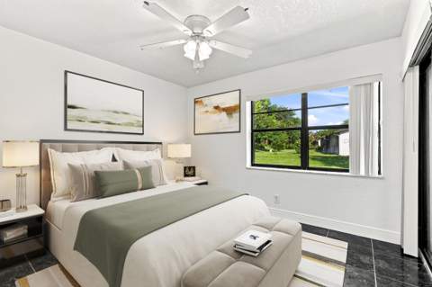 10 Seneca Court, Royal Palm Beach FL - photo 19 of 33