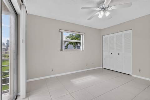 40 Burgundy A, Delray Beach FL - photo 18 of 40