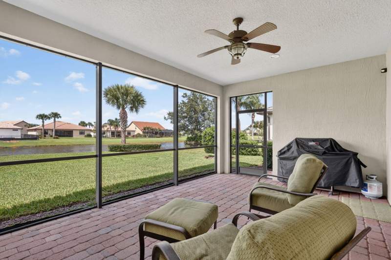 3 bedroom Single Family Residence at 604 SE Monteiro Drive, Veranda Plat No 4 Veranda Gardens West Phase 2, Port St. Lucie — photo 4