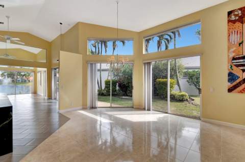 11922 Fountainside Circle, Boynton Beach FL - photo 14 of 59