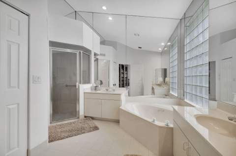11922 Fountainside Circle, Boynton Beach FL - photo 23 of 59