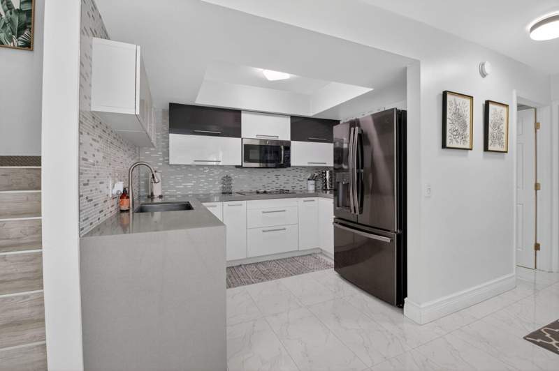 3 bedroom Townhouse at 4310 Village Drive #D, Chateau Woods, Delray Beach — photo 3