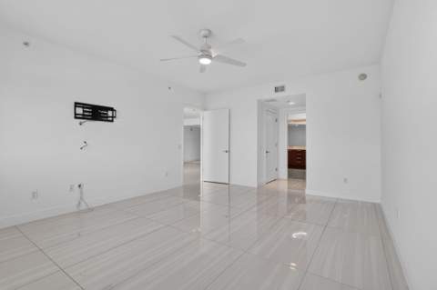 2650 Lake Shore Drive #1005, Riviera Beach FL - photo 23 of 76