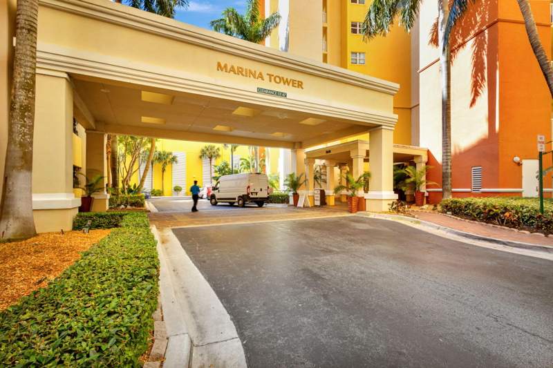 2 bedroom Condominium at 2650 Lake Shore Drive #1005, Marina Grande Riviera Beach Condo, Riviera Beach — photo 2