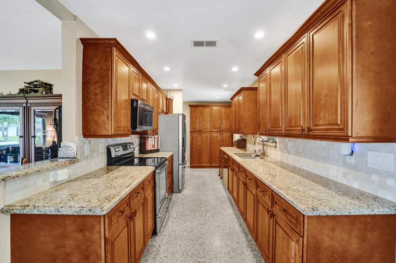 3 bedroom Single Family Residence at 501 NE 28th Street, Tropical Manors, Wilton Manors — photo 5