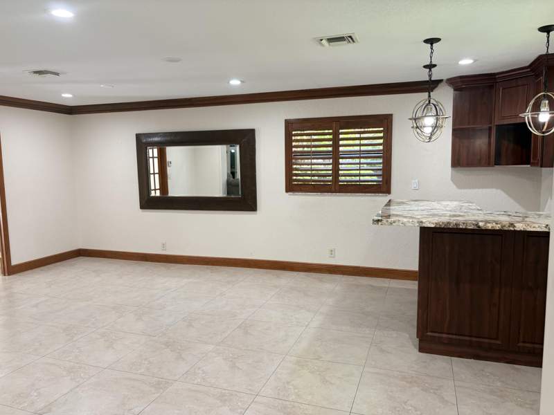 3 bedroom Single Family Residence at 15943 W Wind Circle, New River Estates Sec 2, Sunrise — photo 3