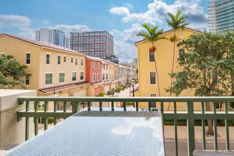 403 S Sapodilla Avenue #207, West Palm Beach FL - photo 9 of 30