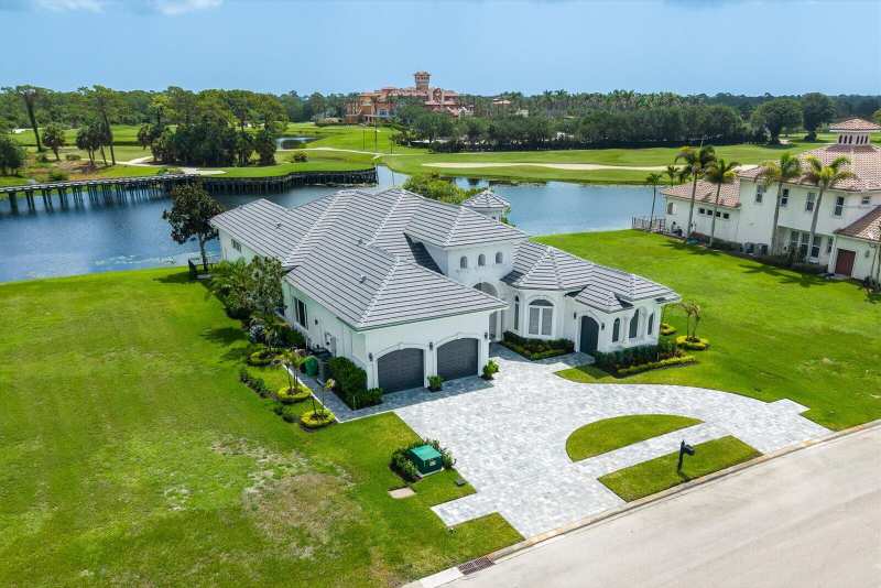 4 bedroom Single Family Residence at 128 SE Rio Angelica, Tesoro Plat No 4, Port St. Lucie — photo 1