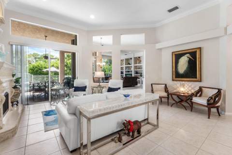 911 Forest Glen Lane, Wellington FL - photo 11 of 38