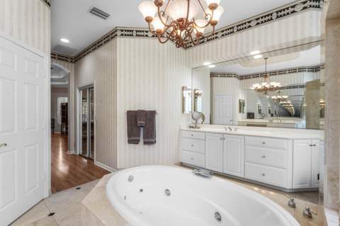 911 Forest Glen Lane, Wellington FL - photo 17 of 38