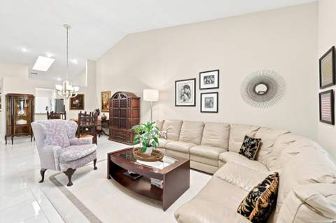 8343 Springlake Drive, Boca Raton FL - photo 7 of 62