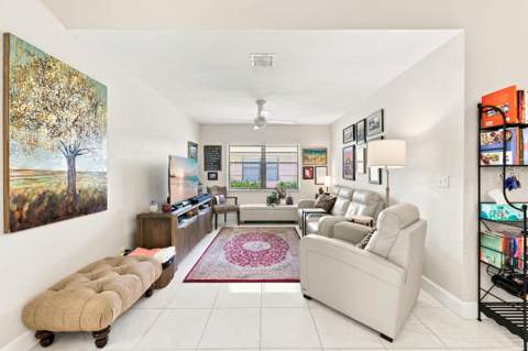 8343 Springlake Drive, Boca Raton FL - photo 15 of 62