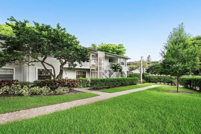 2 bedroom Condominium at 7 Southport Lane #F, Southport At Hunters Run Condo, Boynton Beach — photo 2