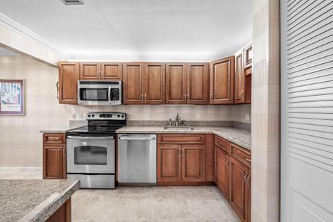 7 Southport Lane #F, Boynton Beach FL - photo 6 of 71