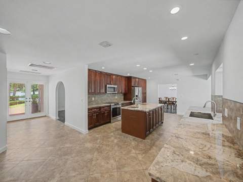22 Banyan Road, Sewalls Point FL - photo 8 of 47