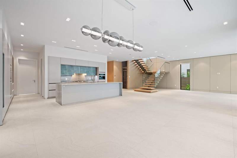 4 bedroom Single Family Residence at 607 NE 17th Avenue, Victoria Park, Fort Lauderdale — photo 5