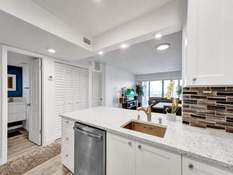 801 S Federal Highway #604, Pompano Beach FL - photo 11 of 26