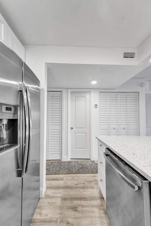801 S Federal Highway #604, Pompano Beach FL - photo 12 of 26