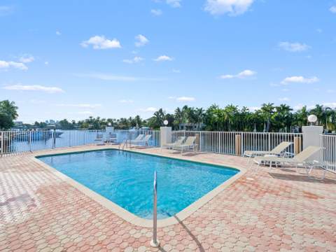 1839 Middle River Drive #105, Fort Lauderdale FL - photo 20 of 23