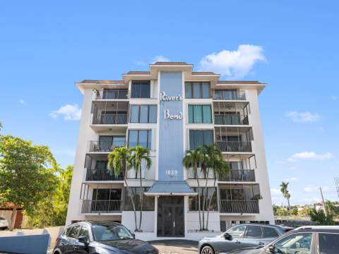 1839 Middle River Drive #105, Fort Lauderdale FL - photo 22 of 23