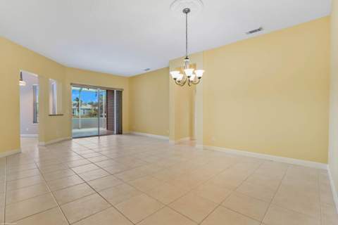 442 NE Leaping Frog Way, Port St. Lucie FL - photo 6 of 48