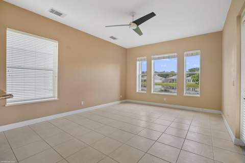 442 NE Leaping Frog Way, Port St. Lucie FL - photo 10 of 48