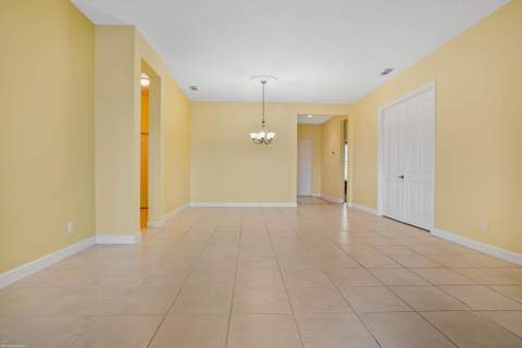 442 NE Leaping Frog Way, Port St. Lucie FL - photo 7 of 48
