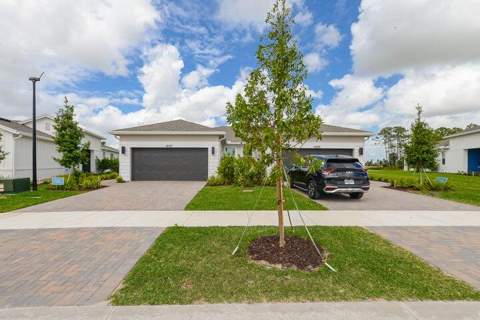 10307 NW Dreamweaver Road, Port St. Lucie FL - photo 7 of 56