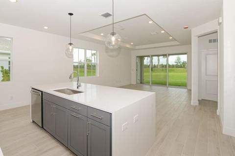 10307 NW Dreamweaver Road, Port St. Lucie FL - photo 15 of 56