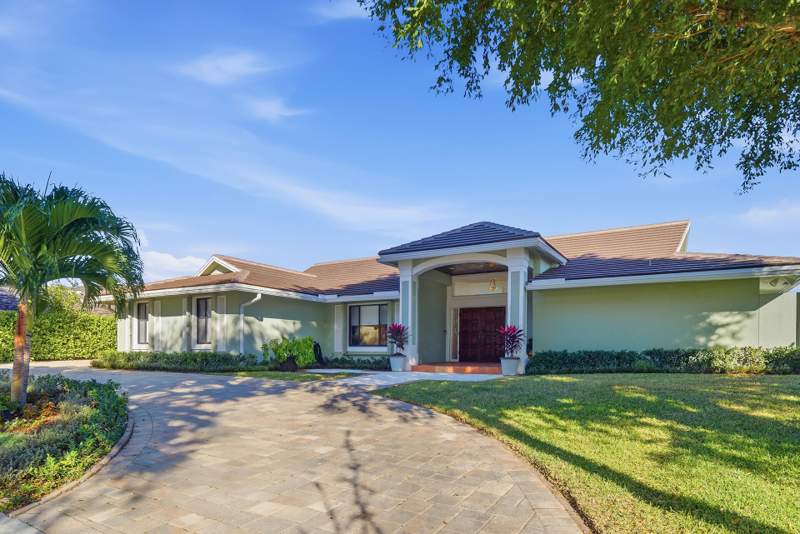 4 bedroom Single Family Residence at 2308 Embassy Drive, President Country Club 4, West Palm Beach — photo 4
