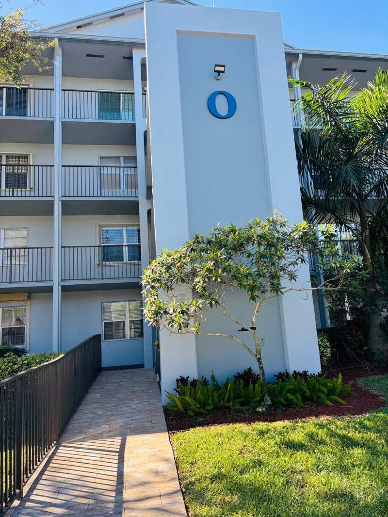 2 bedroom Condominium at 800 SW 125th Way #112O, Buckingham East At Century, Pembroke Pines — photo 1