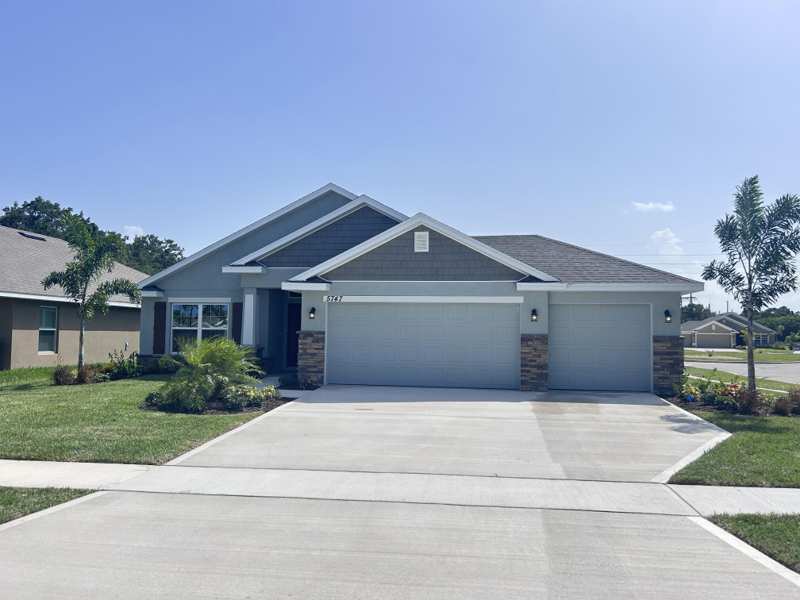 4 bedroom Single Family Residence at 5747 Waterstone Boulevard, Waterstone Phase Three, Fort Pierce — photo 1