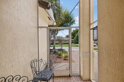 9575 Sandpiper Shores Way, West Palm Beach FL - photo 6 of 95
