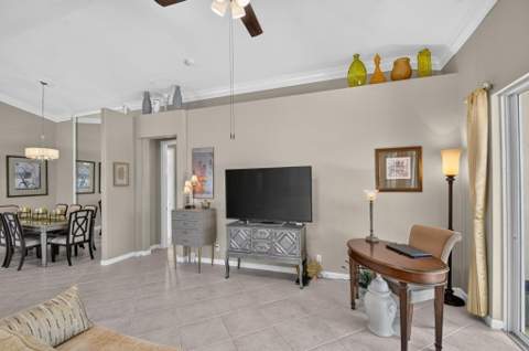 9575 Sandpiper Shores Way, West Palm Beach FL - photo 18 of 95