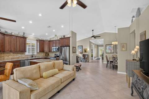 9575 Sandpiper Shores Way, West Palm Beach FL - photo 20 of 95