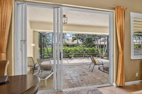 9575 Sandpiper Shores Way, West Palm Beach FL - photo 21 of 95