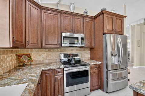 9575 Sandpiper Shores Way, West Palm Beach FL - photo 24 of 95