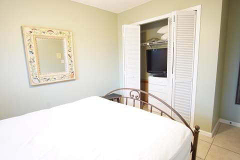 7561 Nemec Drive, Lake Clarke Shores FL - photo 17 of 42