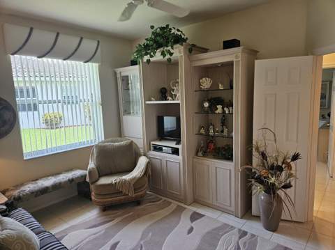 10632 Royal Caribbean Circle, Boynton Beach FL - photo 13 of 58