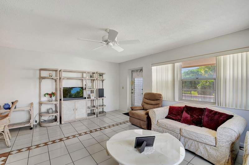 1 bedroom Condominium at 226 Andover I, Andover Condos, West Palm Beach — photo 2