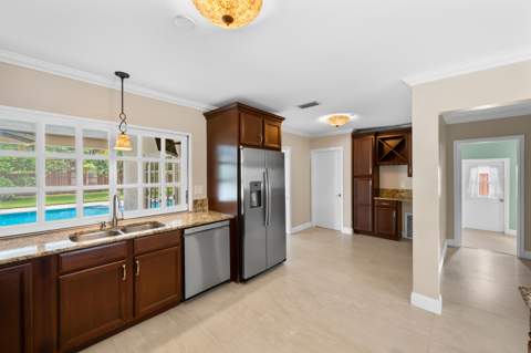 5720 SW 7th Street, Plantation FL - photo 10 of 42